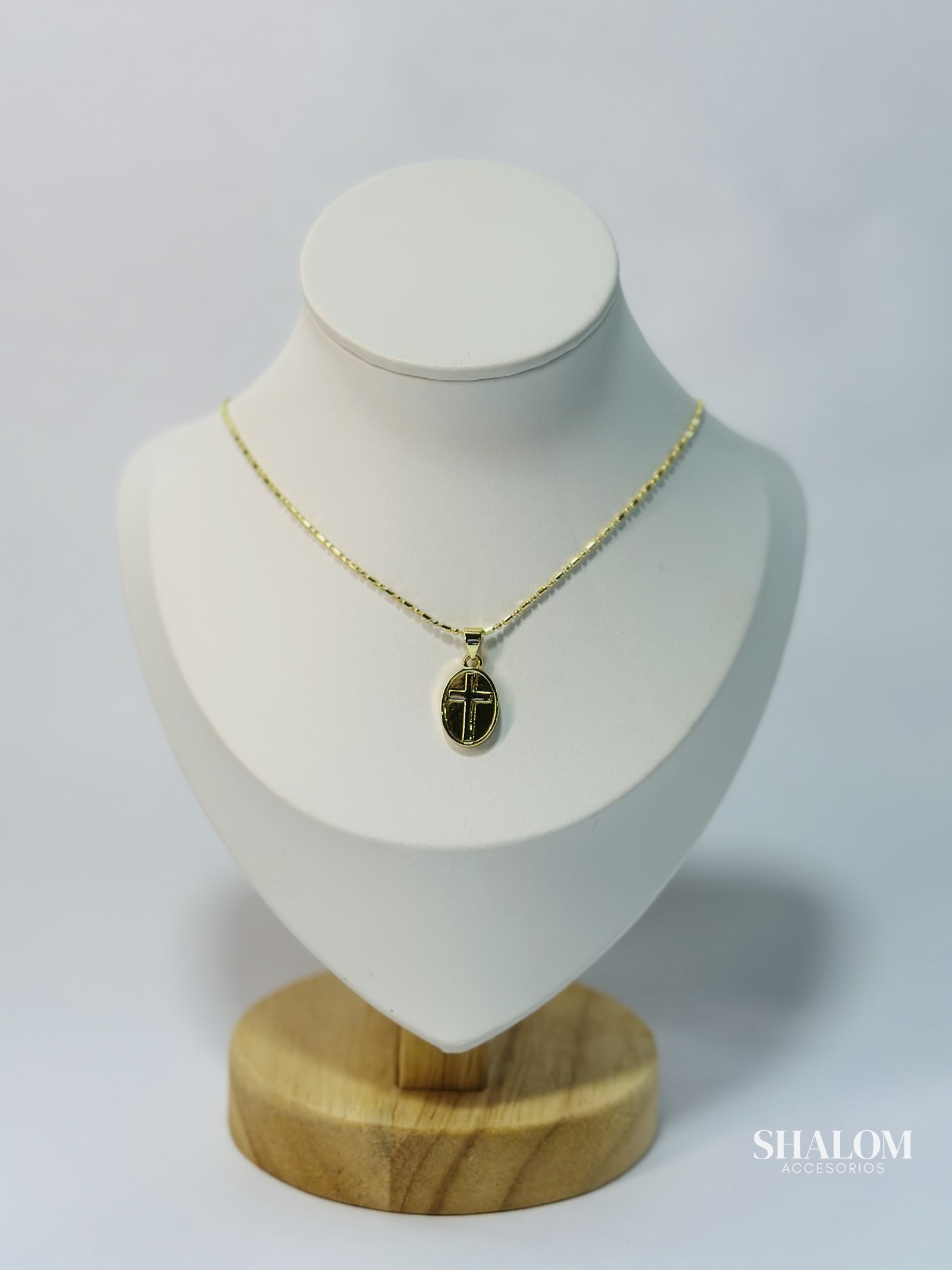 Cadena de Cruz (R25)